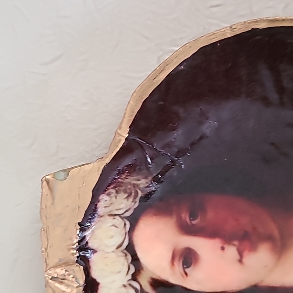 Queen Victoria TRINKET  SHELL (Handcradted) - Picture 3 of 6